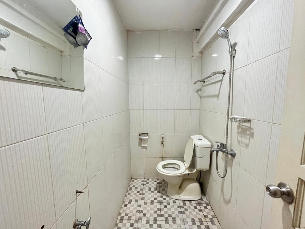 Reddoorz Near Kantor Walikota Manado Zewnętrze zdjęcie