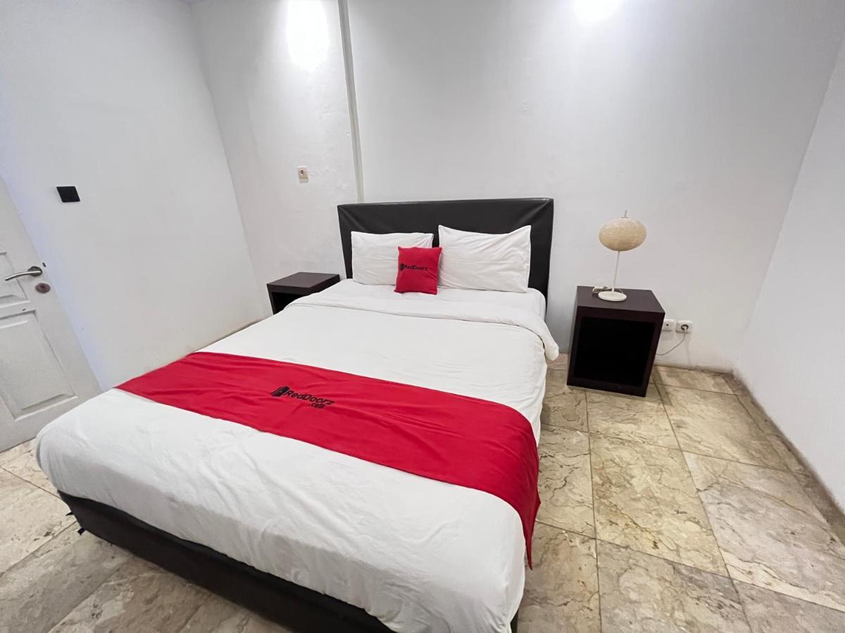 Reddoorz Near Kantor Walikota Manado Zewnętrze zdjęcie