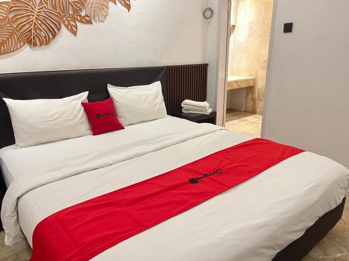 Reddoorz Near Kantor Walikota Manado Zewnętrze zdjęcie